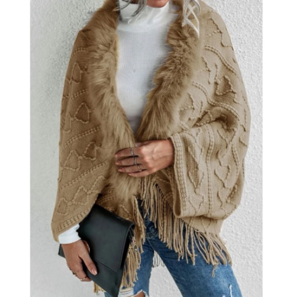 Boho vegan fur sweater cardigan open poncho - Picture 9 of 16
